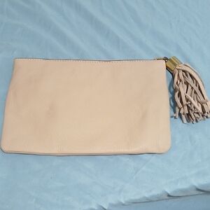 G.I.L.I. Cream Wristlet with Tassel